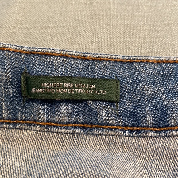 High Rise Distressed Mom Jeans - Picture 6 of 6